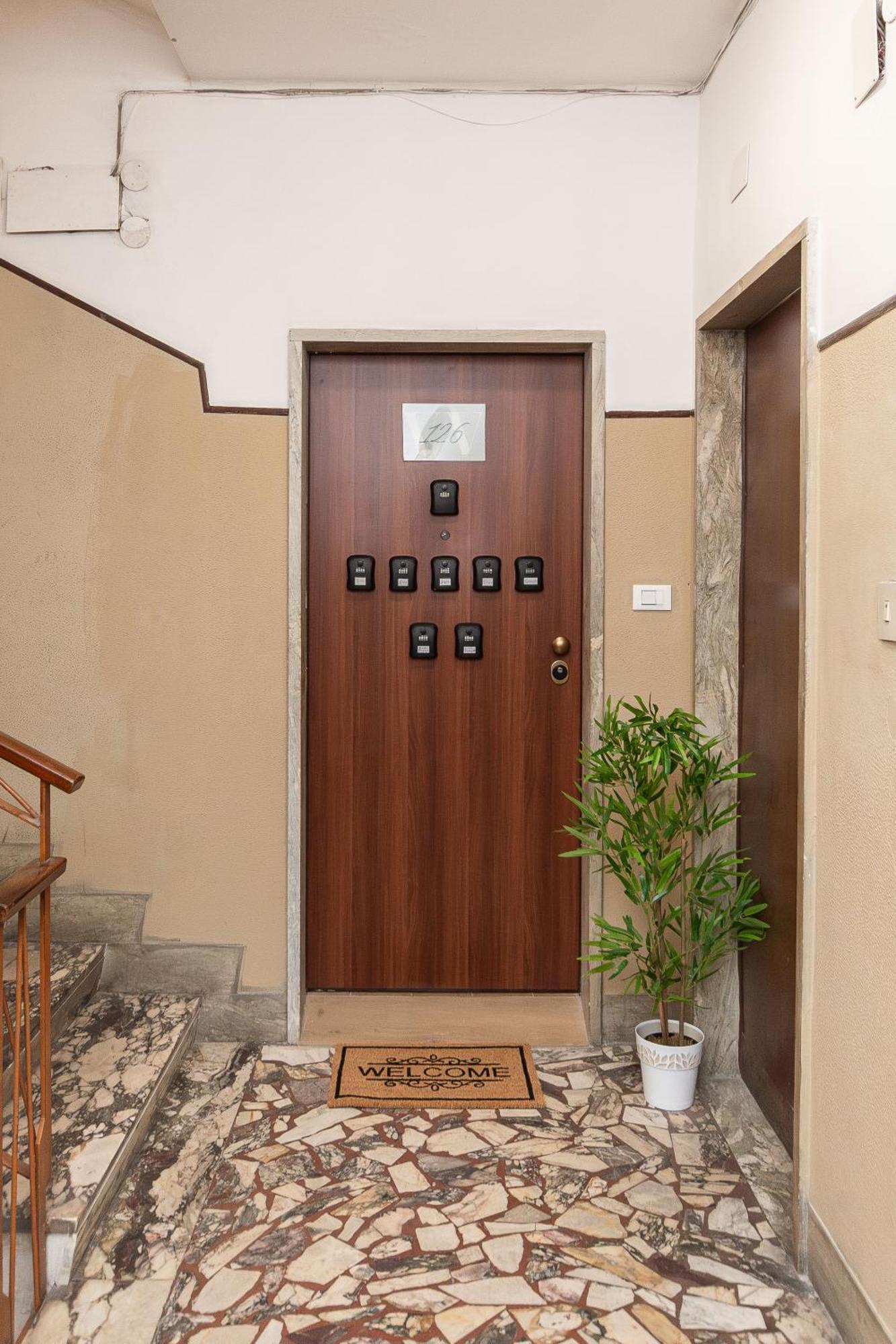 Vittorioveneto126 Bed & Breakfast La Spezia Exterior photo